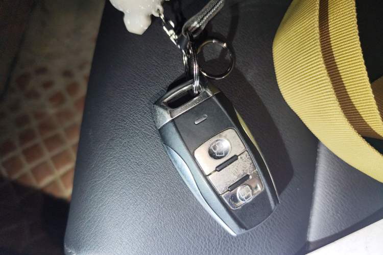 Used Haval H2 2018 Red-Label 1.5T Dual-Clutch Two-Wheel-Drive Luxury Model