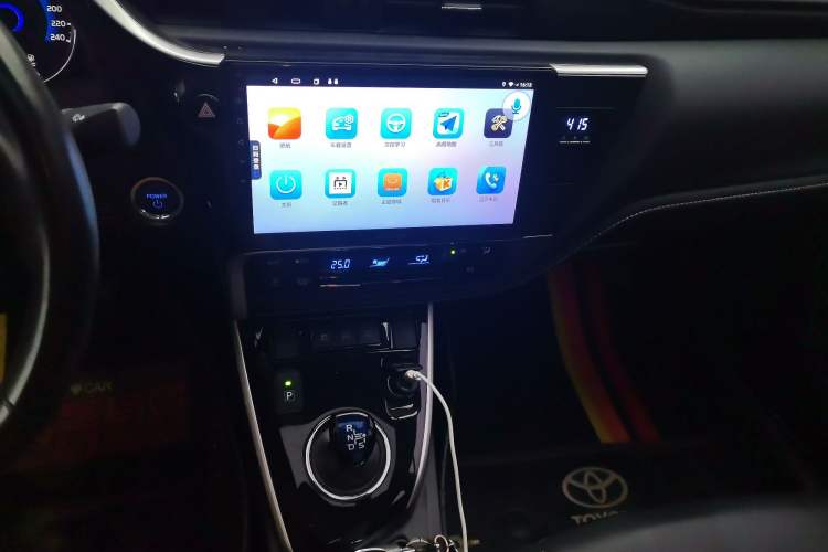 Used Toyota Corolla 2017 Revised Dual-Engine 1.8L E-CVT Elite Edition Audio And AC Panel