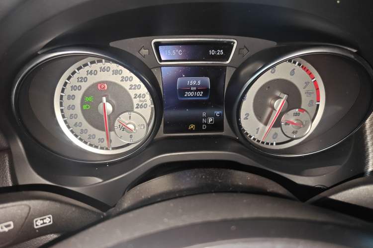 Used Mercedes-Benz GLA 2016 GLA 220 4MATIC Fashion Edition Instrument Cluster