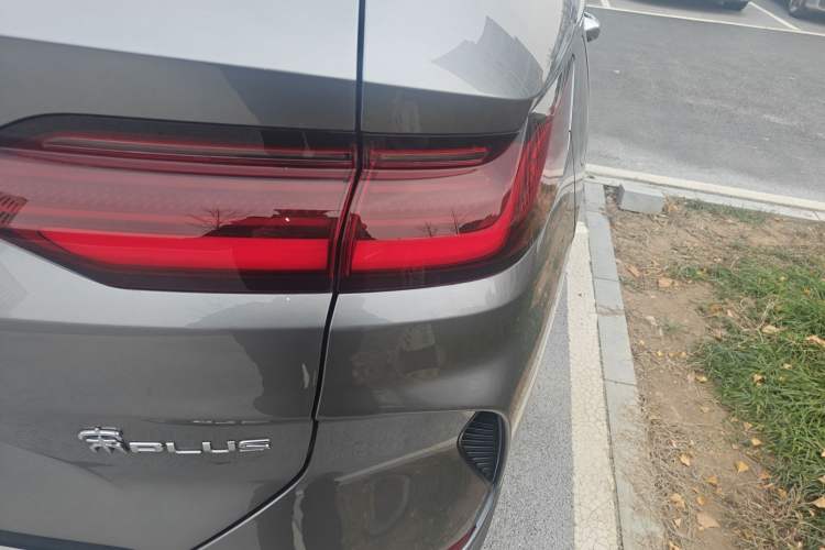 Used BYD Song PLUS New Energy 2025 EV Intelligent Driving Version 520km Premium Model
