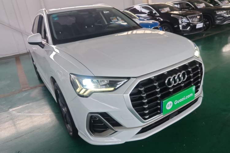 Used Audi Q3 2019 40 TFSI Fashion Dynamic Model

