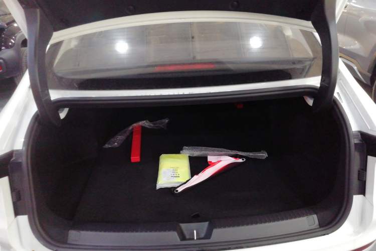 Used Wuling Xingguang 2024 Co-Creation Edition 510 Advanced Model
