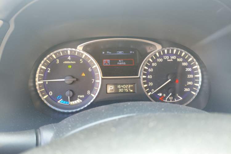 Used Infiniti QX60 2014 2.5 S/C Hybrid Two-Wheel Drive Excellence Edition