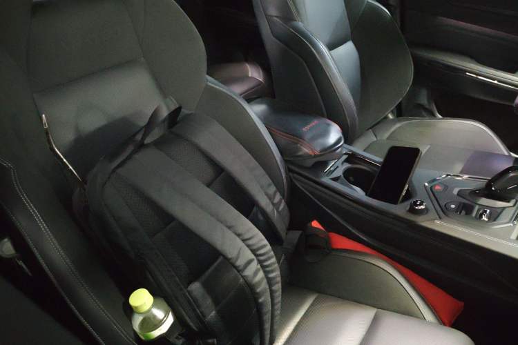 Used Lynk & Co 01 2023 1.5TD EM-F PM Right Front Seat