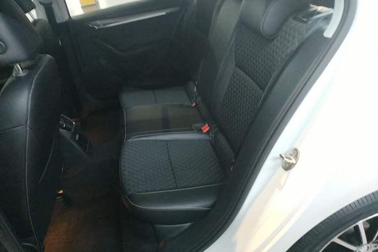 Used Skoda Octavia 2019 TSI230 DSG SmartDrive Luxury Edition China VI
