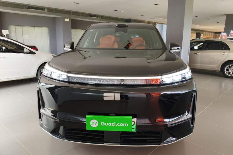 Used Geely Galaxy M9 2025 Model 210km Four-Wheel-Drive Leading Edition Front