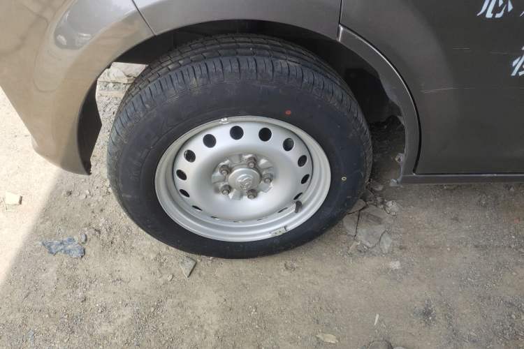 Used CHANGAN KUAYUE Xing V5 2021 1.5L Jinbao Edition Comfort Version JL473QH Exterior 4