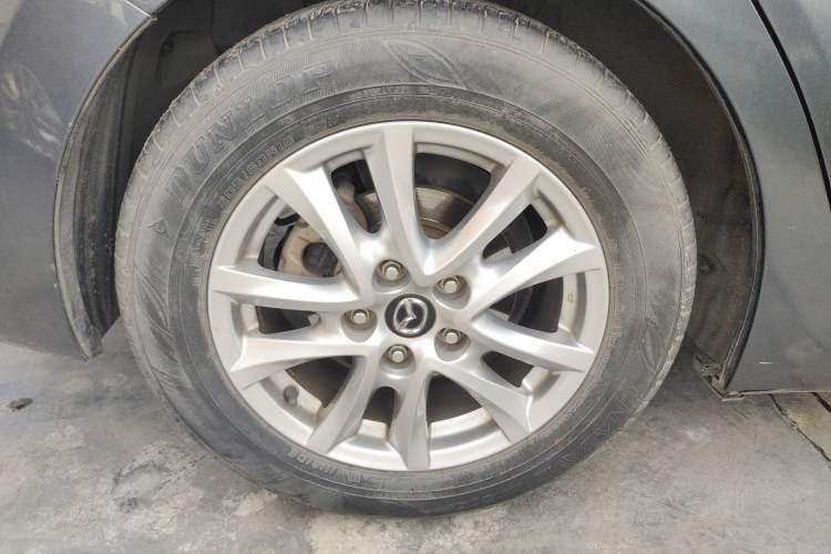 Used Mazda 3 Axela 2014 Sedan 1.5L Automatic Comfort Model Right Rear Wheel Hub