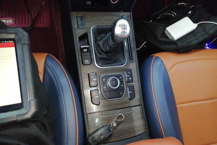 Used Haval H6 Coupe 2016 Blue Label 1.5T Manual Two-Wheel Drive Elite Model