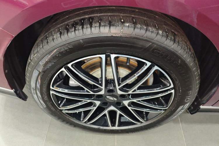 Used Chery Fulwin A9L 2025 Model, 260 Ultra-Long Range Prestige Edition Right Rear Wheel Hub