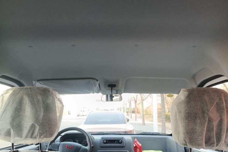 Used Wuling Yangguang 2025 Model 400km Bus Edition—Comfort Edition