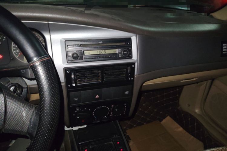 Used Volkswagen Santana Vista 2008 1.8L Manual Comfort Edition Audio And AC Panel