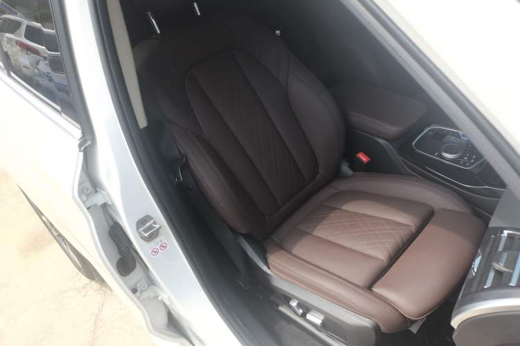 Used BMW iX3 2022 Updated Leading Version Right Front Seat