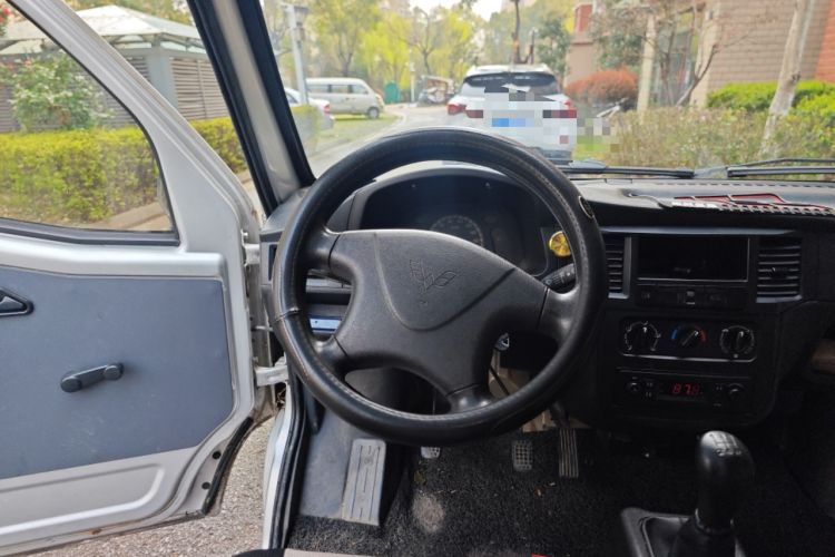 Used Wuling Zhiguang 2015 1.2L Practical LS-I Model