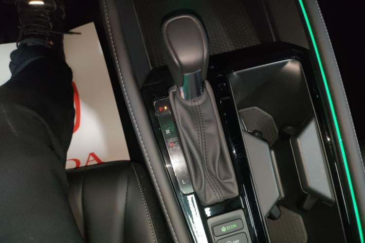 Used Honda Accord 2025 260TURBO Luxury Edition Gear Lever