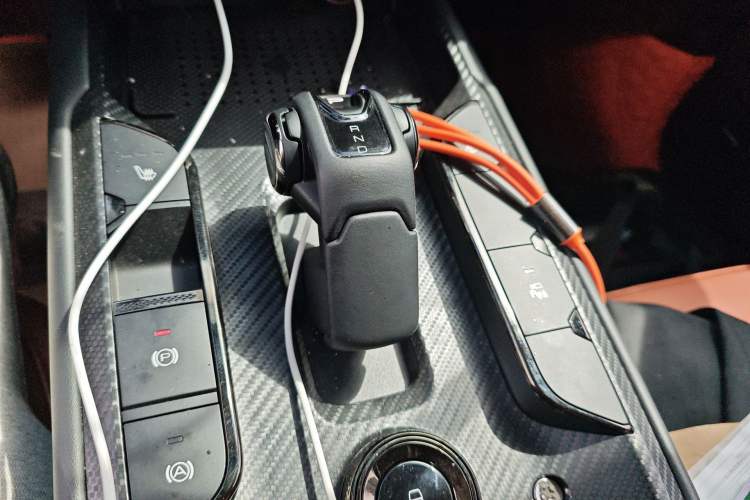 Used Haval Raptor New Energy 2024 Hi4 102 Pro Gear Lever