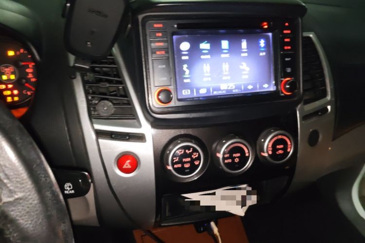 Used Mitsubishi Pajero Sport 2011 3.0L Luxury Navigation Edition