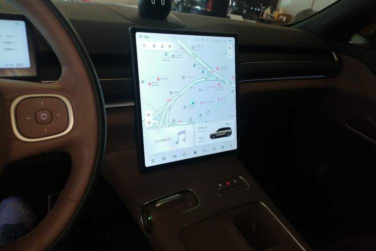 Used Nio ES8 2024 100kWh Signature Edition
