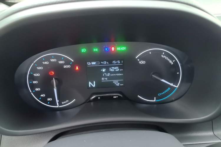 Used Wuling Hongguang New Energy 2024 All-Electric Model 300KM Practical Version Instrument Cluster