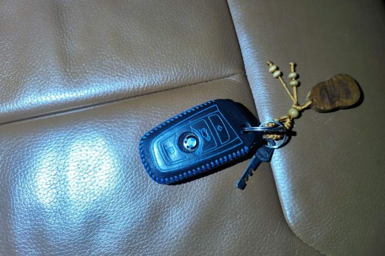 Used BMW 3 Series 2016 320Li Luxury Design Package
