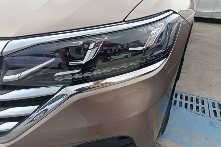 Used Volkswagen Viloran 2020 330TSI Luxury Edition
