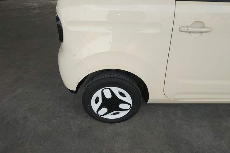 Used Geely Galaxy Panda 2025 210 km – Yuanqi Bear