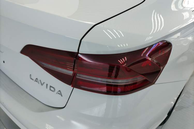 Used Volkswagen Lavida 2021 1.5L Automatic Vision Edition
