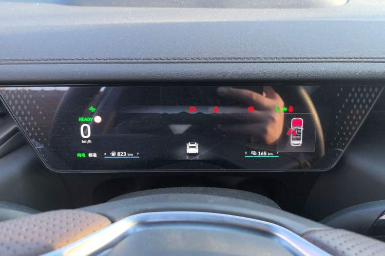 Used Wey Mocha New Energy 2024 Hi4 Four-Wheel Drive Long-Range Version Instrument Cluster