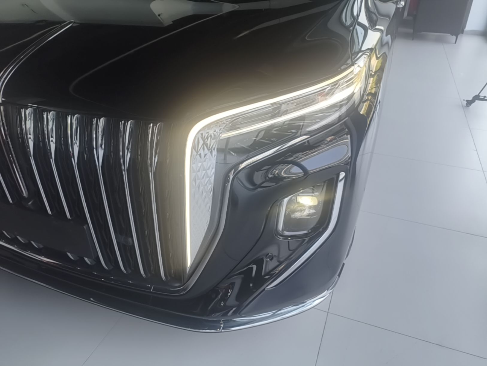 Hongqi HQ9 2023 2.0T Smart Connect Flagship Edition - Chinese Trim Ling — снимка 8