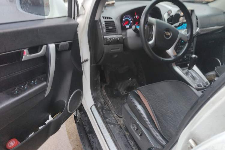 Used Chevrolet Captiva 2014 2.4L 4x4 Flagship Edition 7 Seats