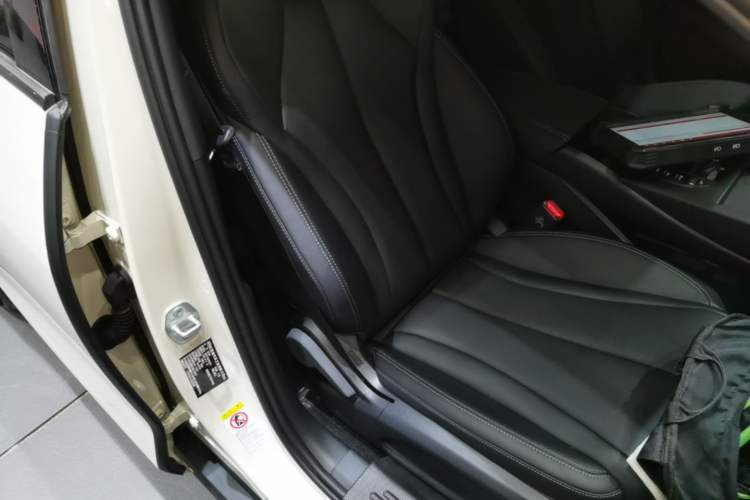 Used BYD Seal 06 New Energy 2025 DM-i Smart Drive 80KM Luxury Model Right Front Seat