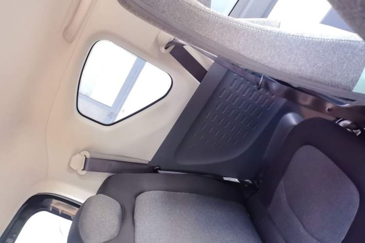 Used Wuling Hongguang MINIEV 2022 Macaron Premium Model – Lithium Iron Phosphate