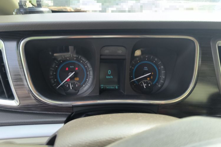 Used Buick GL8 2013 3.0L GT Luxury Business Haoya Edition