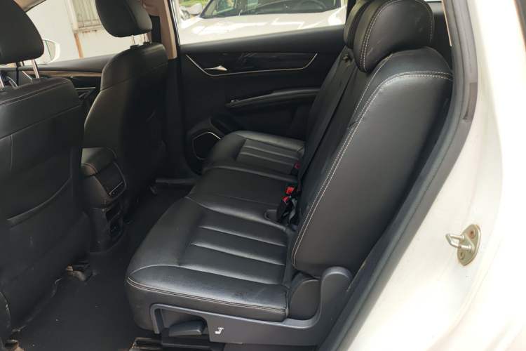 Used BYD Song MAX 2017 1.5T Manual Smart Connect Luxury 7-Seater
