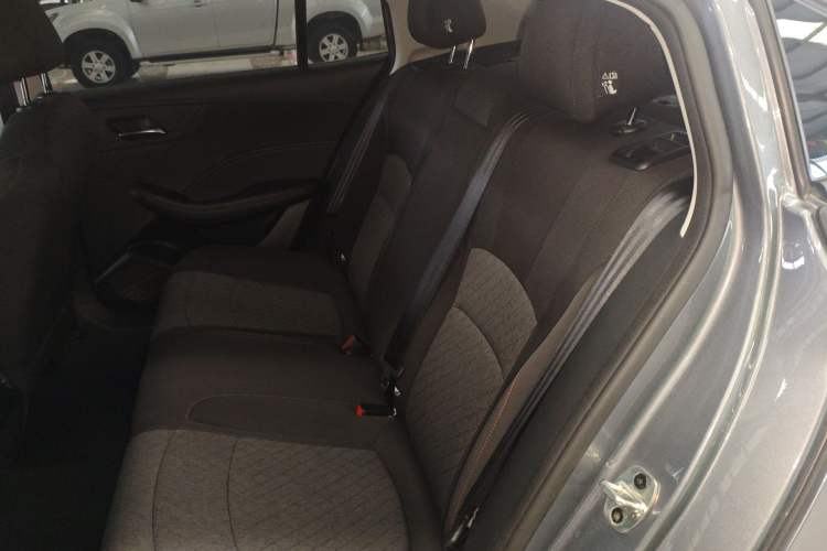Used Roewe i5 2023 1.5L Manual Comfort Edition Left Rear Seat