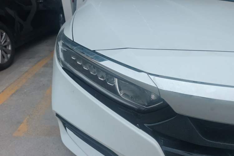 Used Honda Accord 2018 260TURBO Elite Edition China VI Right Front Headlight