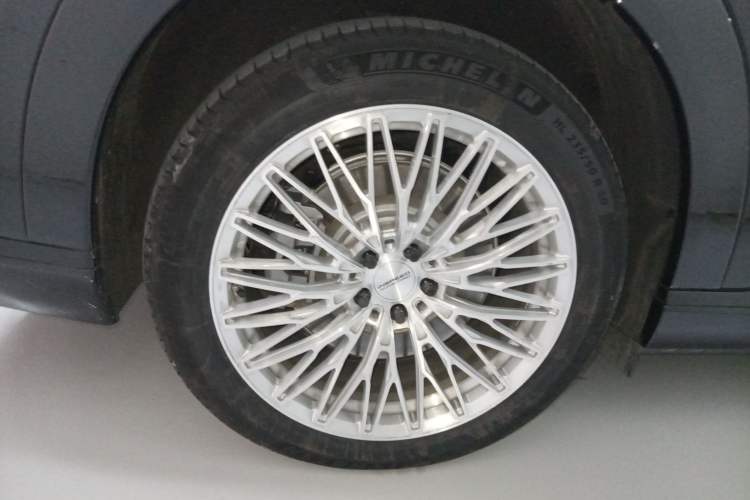 Used XPeng X9 2024 640 All-Wheel Drive High-Performance Max
