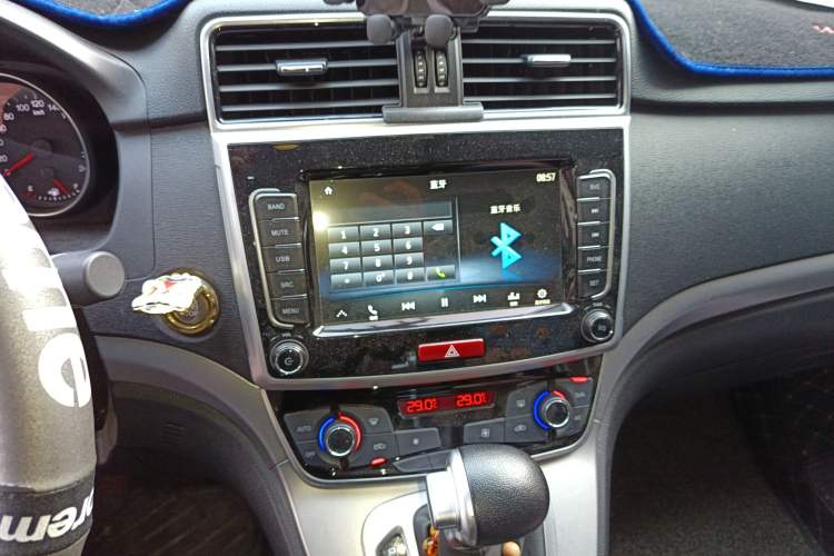 Used Haval M6 2019 1.5T DCT Two-Wheel Drive Value Edition China VI Standard