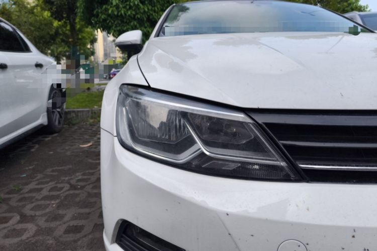 Used Volkswagen Lamando 2015 280TSI DSG Comfort Edition Right Front Headlight