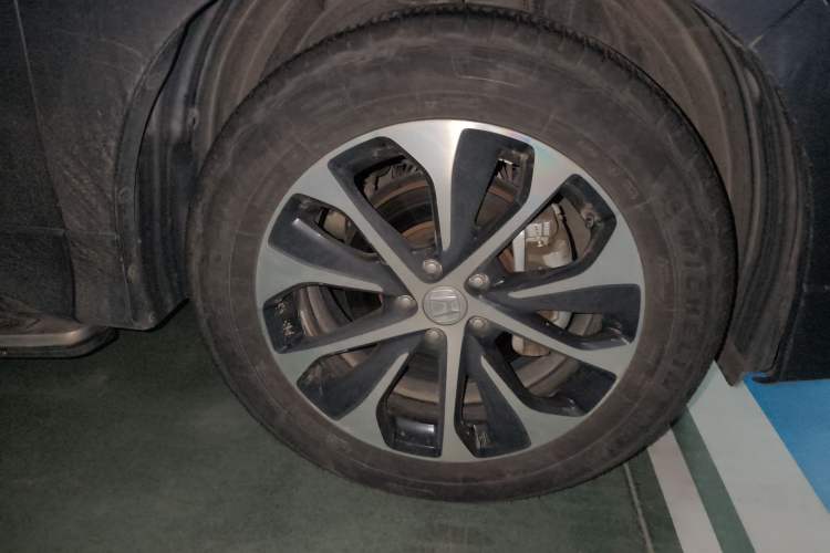 Used Honda Avancier 2017 240TURBO Two-Wheel Drive Premium Edition Right Front Wheel Hub