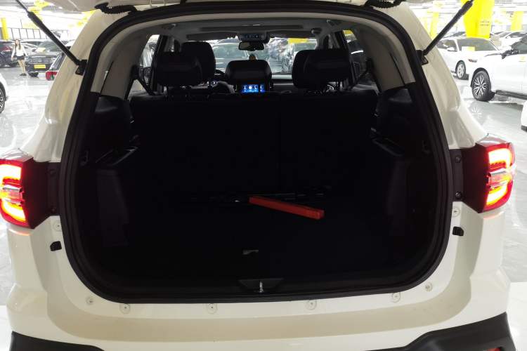 Used JMC Yusheng S350 2020 2.0T Automatic All-Wheel Drive Gasoline Comfort Edition Trunk