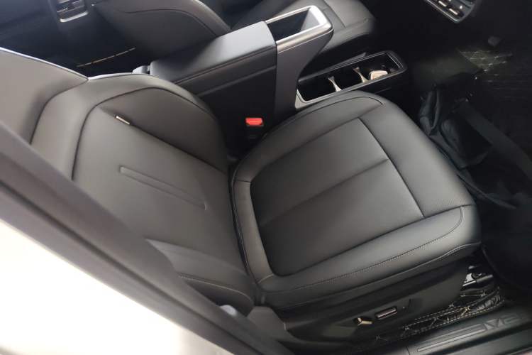 Used iCAR V23 2025 501 Four-Wheel Drive Intelligent Driving Version
