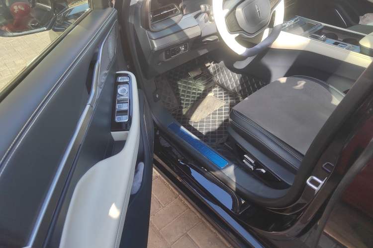 Used Lincoln Z 2022 Facelift iCool Deluxe Edition
