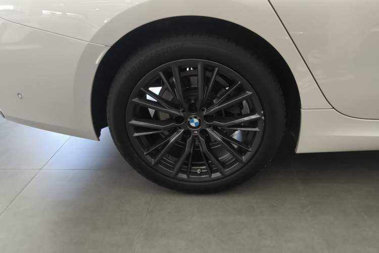 Used BMW 3 Series 2023 325Li M Sport Night Edition Package Exterior 5