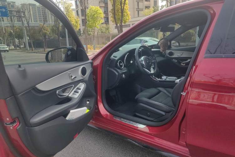 Used Mercedes-Benz C-Class 2019 C 260 Sport Edition Driver Seat