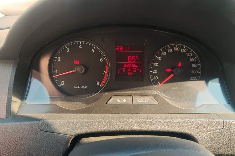 Used Volkswagen Santana 2013 1.4L Manual Fashion Edition
