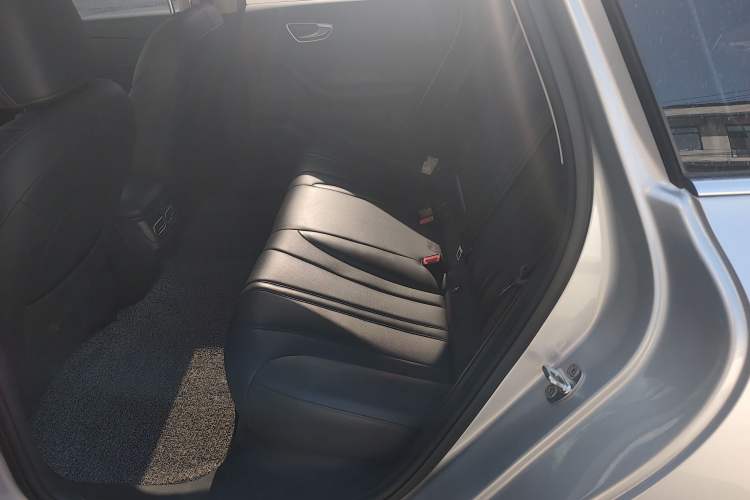 Used Roewe D7 2025 DMH 125km World Champion Edition