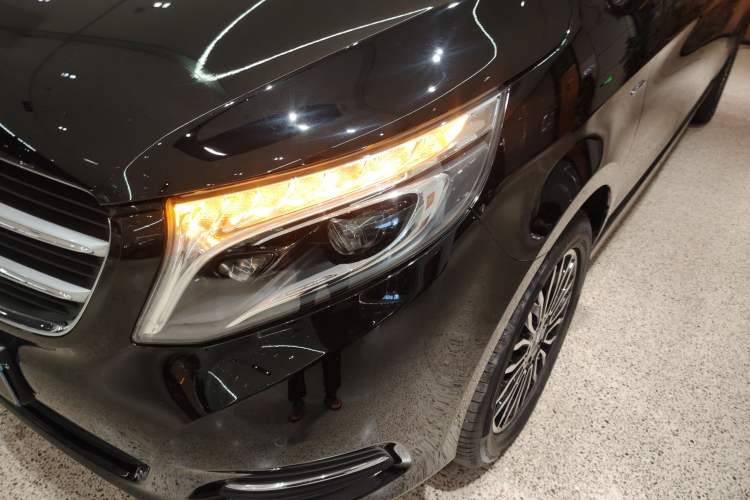 Used Mercedes-Benz V-Class 2017 V 260 L Prestige Extended Edition
