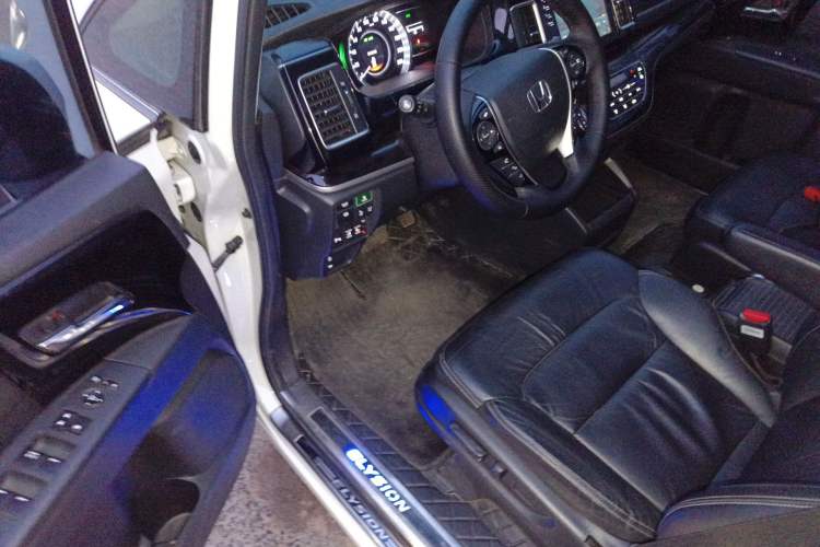 Used Honda Elysion 2019 2.0L Hybrid Luxury Edition
