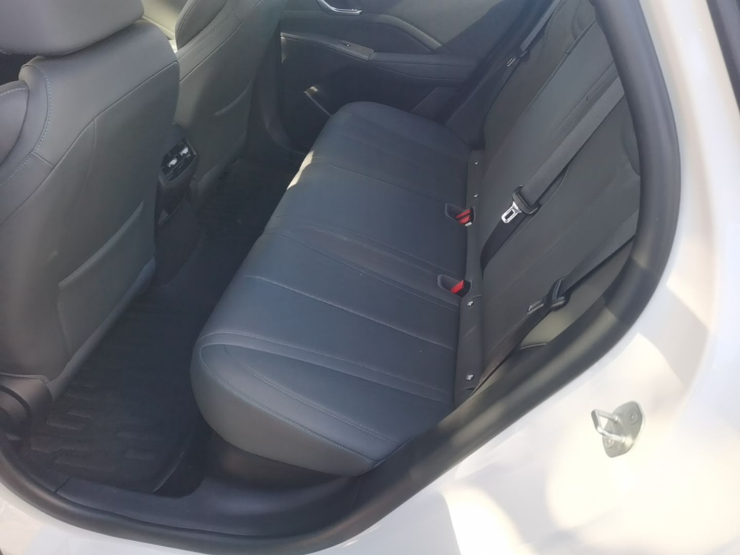 BYD Qin PLUS 2025 DM-i Smart Drive 55KM Leading Model — снимка 20